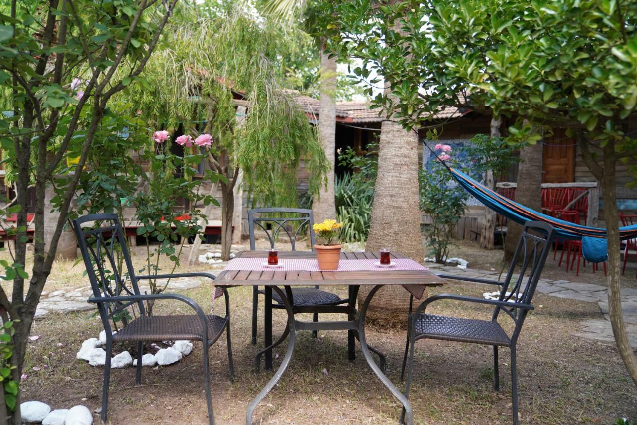 Kadir's Family House אכסניה